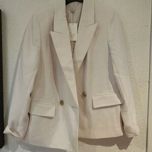 Elegant Cream Blazer